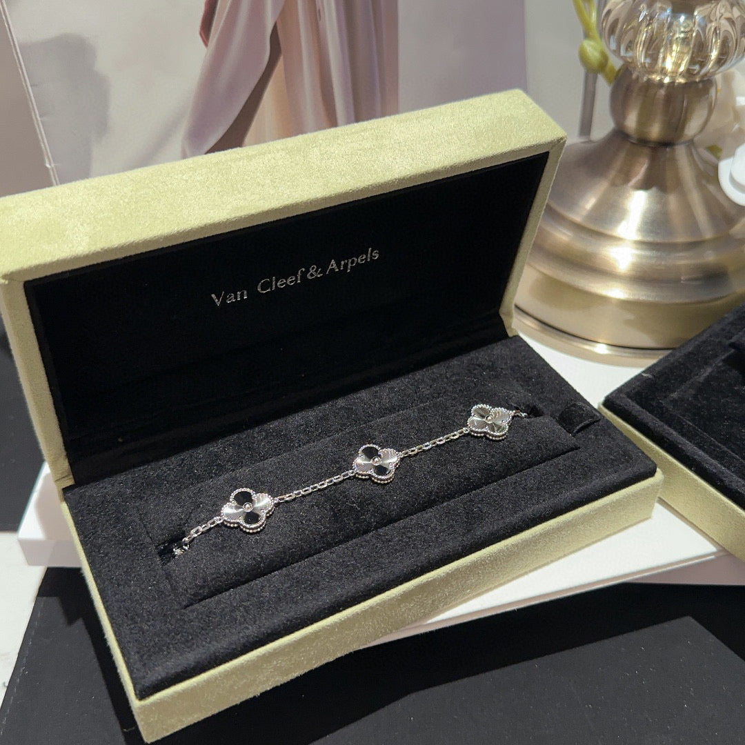 Vintage/Magic Alhambra Guilloche white gold Collection: Bracelet, Pendant, Earrings and 20 Motifs Long Necklace