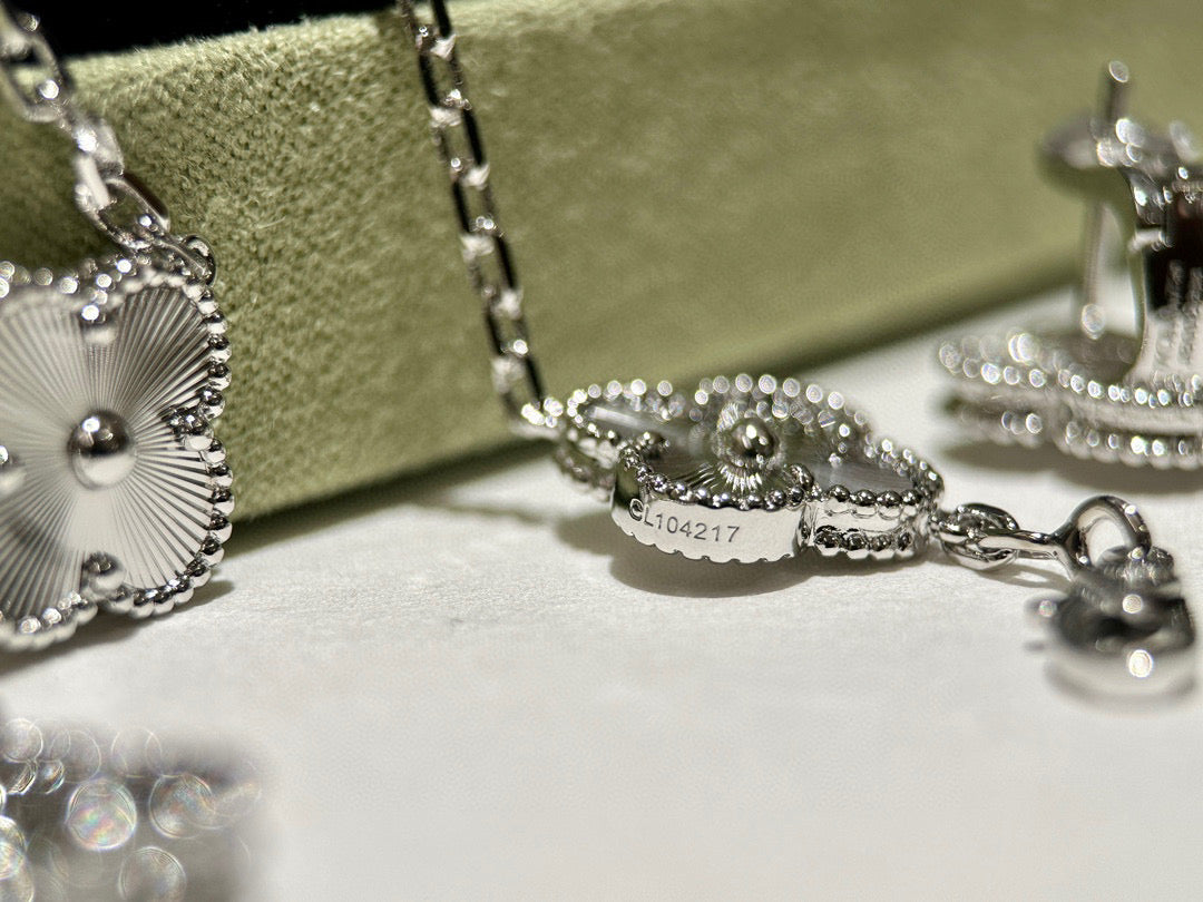 Vintage/Magic Alhambra Guilloche white gold Collection: Bracelet, Pendant, Earrings and 20 Motifs Long Necklace