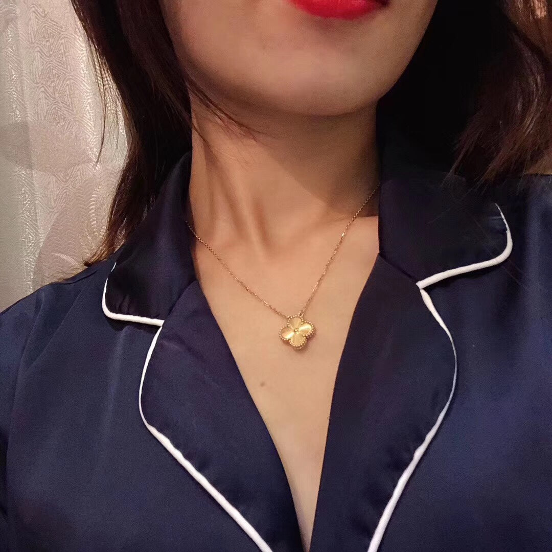 Vintage Alhambra Pendant Guilloché Necklace
