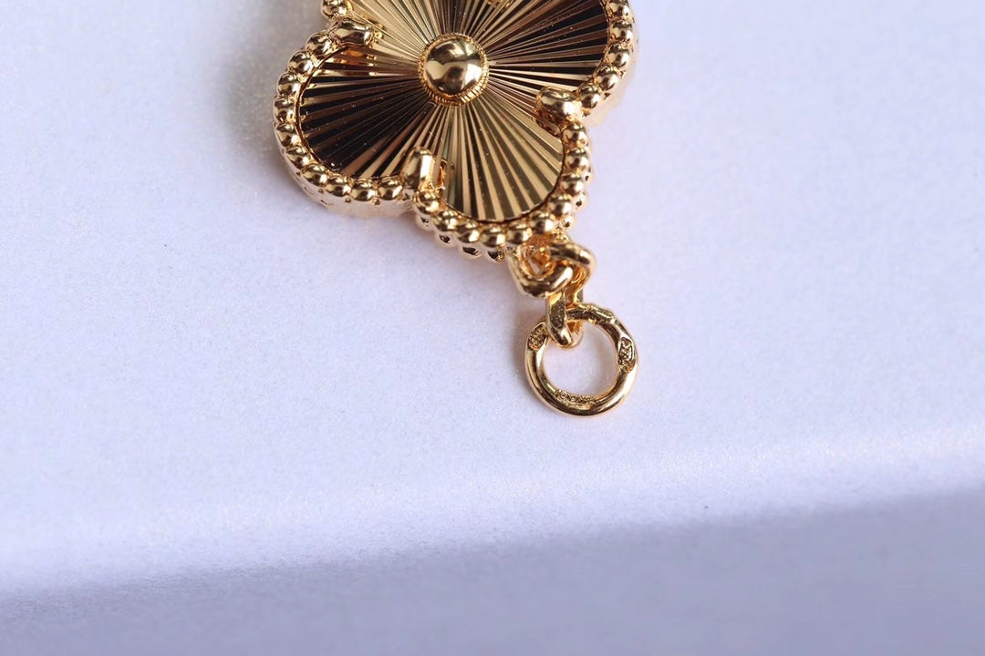 Vintage Alhambra Pendant Guilloché Necklace