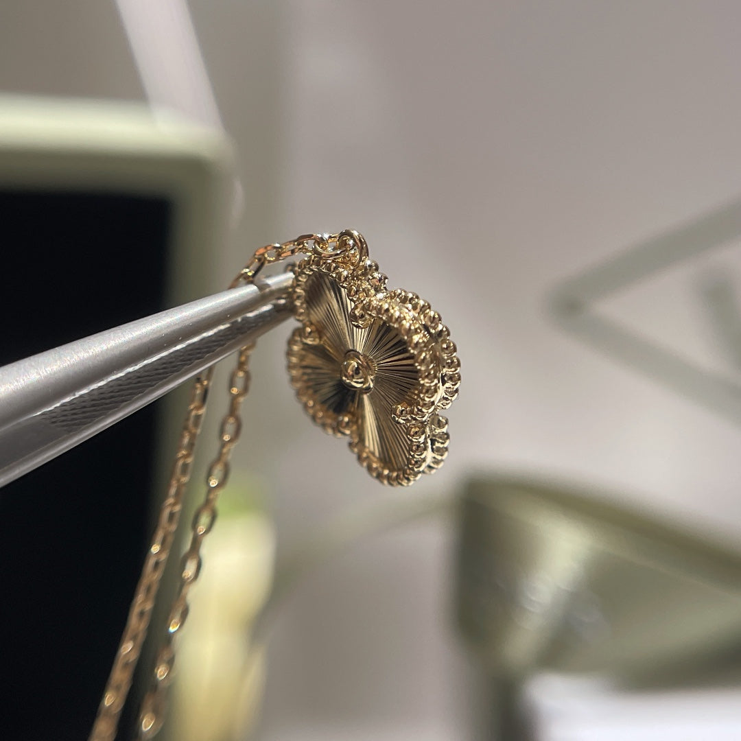 Vintage Alhambra Pendant Guilloché Necklace
