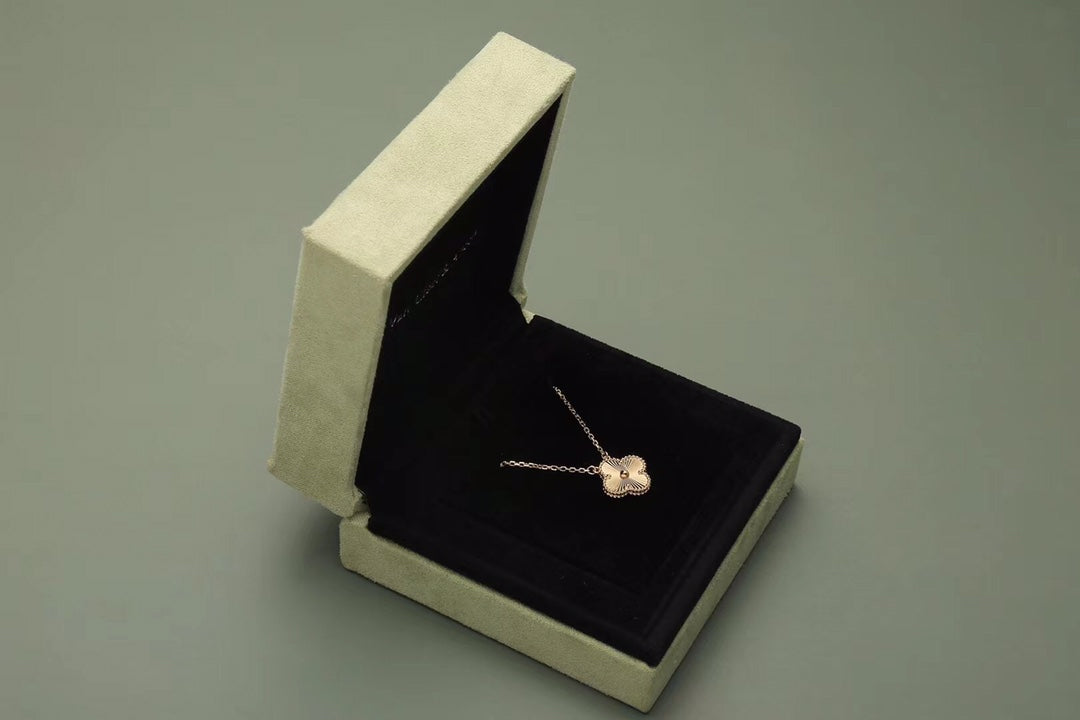 Vintage Alhambra Pendant Guilloché Necklace
