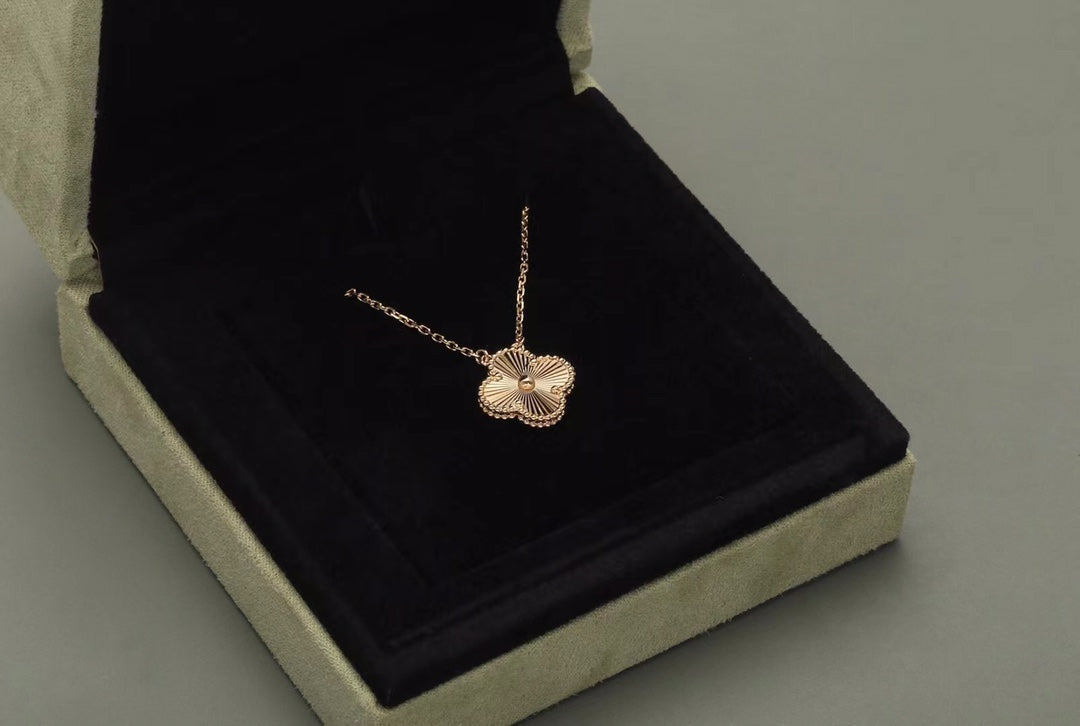 Vintage Alhambra Pendant Guilloché Necklace