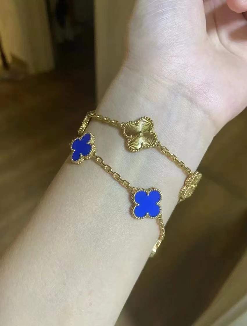 Vintage Alhambra bracelet 5 motifs yellow gold blue agate
