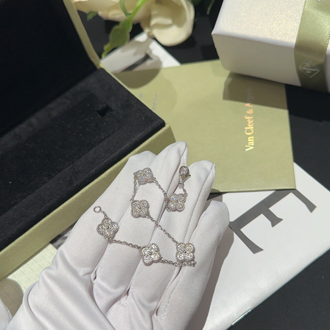 Sweet Alhambra bracelet 6 motifs